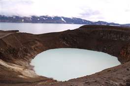 Viti crater nella caldera del vulcano Askja: il cratere Viti