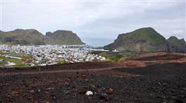 Eldfell - il vulcano che ha quasi distrutto Heimaey: verso il porto