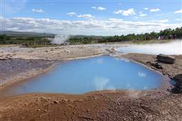 Geysir - Strokkur: heiße Wassergruben