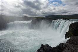 Godafoss - Wasserfall der Götter: eine Nahaufnahme