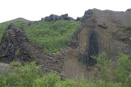 Hljodaklettar and Raudholar: big lava wall