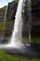 Seljalandsfoss - the liquid waterfall: Front view