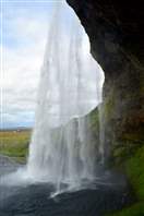 Seljalandsfoss - the liquid waterfall: Right view
