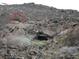 Grotta del Gelo, Mount Etna: following the small towers made of rocks