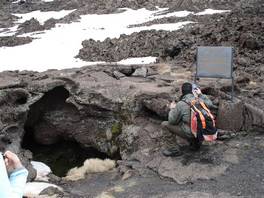 foto del percorso che arriva alla grotta del Gelo - Etna: incontriamo la Grotta di Aci