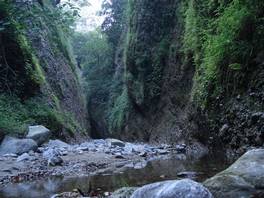 Le valli Cupe di Sersale: torrente quasi asciutto