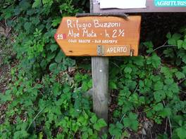 From Barzio to Buzzoni Refuge: wether the Buzzoni refuge is opened or not