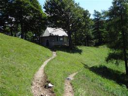 von der Cainallo-Hütte bis zur Bietti-Hütte: kleinen Kirche