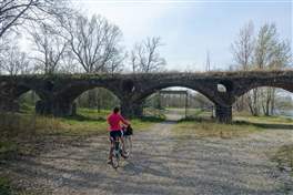 Cycleway from Cassano d'Adda to Lodi: old bridges