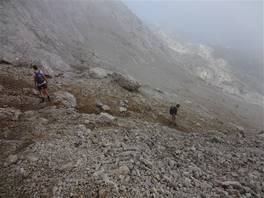 La Grigna - Ganda route: is the gravel we walk on