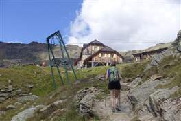 Hike from Rabbi valley to Corvo Lakes: the Corvo - Stella Alpina refuge