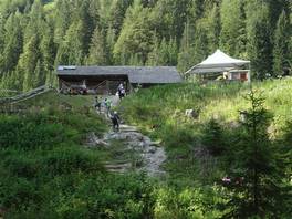 Dolomiten von Brenta: Schutzhütte Vallesinella