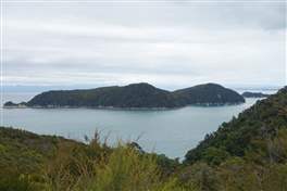 Abel Tasman national park coast track: Watering Cove