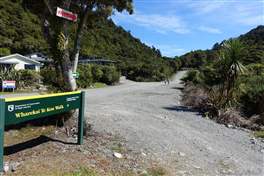 Il percorso da Jackson Bay a Ocean Beach - Wharekai Te Ko Walk: parcheggio