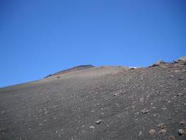 Aufstieg zu den öbersten Kratern von 'Schiena dell'Asino': letzte Strecke des Aufstiegs