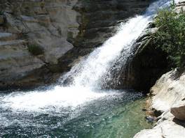 Cavagrande del Cassibile Hauptseen - Nebenseen: Wasserfällen